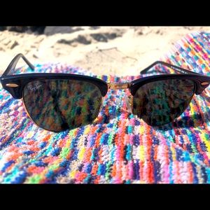 RayBans Polarized Clubmaster